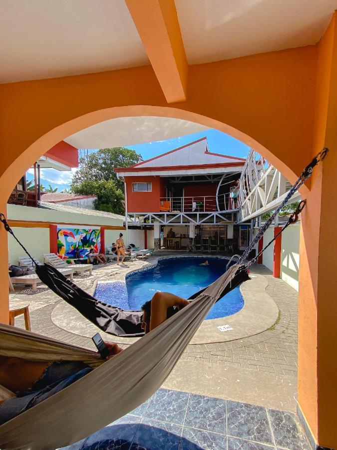 Hostel De Haan Jacó Εξωτερικό φωτογραφία